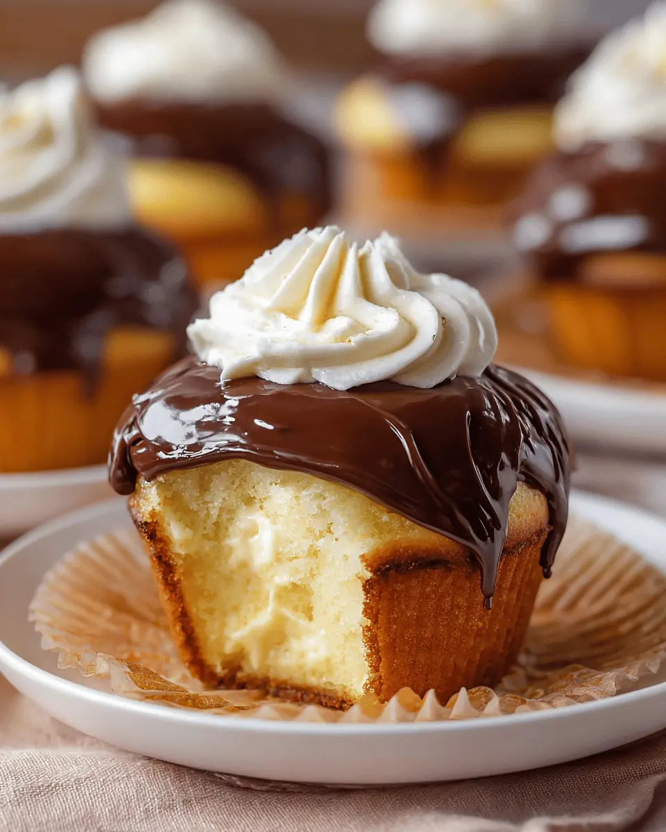 Boston Cream Pie Cupcakes: Irresistibly Easy and Delicious Treats